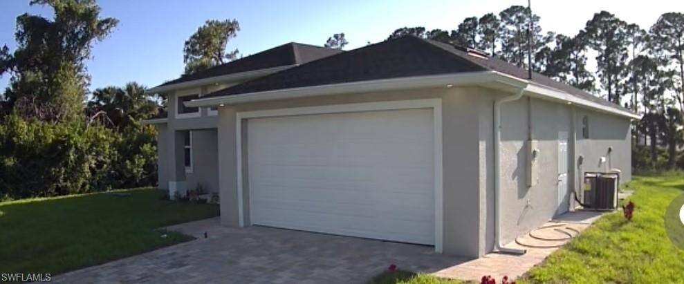 Lehigh Acres, FL 33974,222 Victoria AVE S