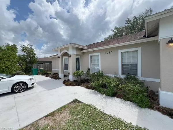 Naples, FL 34116,1716 48th ST SW