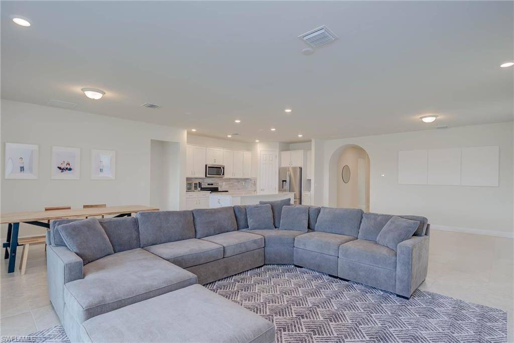 Naples, FL 34120,2337 Tangerine LN