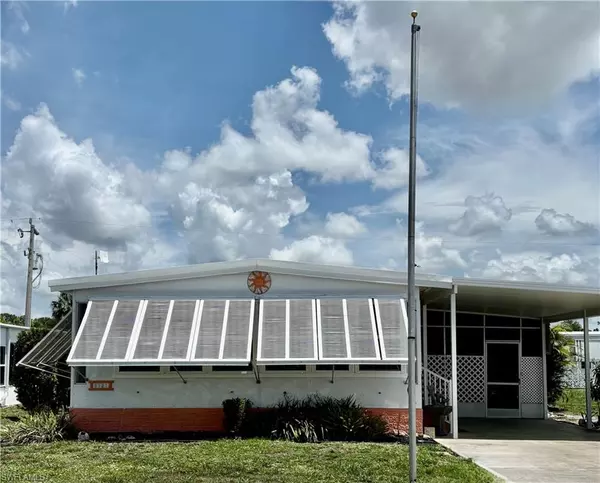 North Fort Myers, FL 33917,5121 Forest Park DR