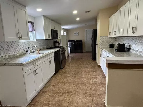 Fort Myers, FL 33913,16960 Wildcat DR