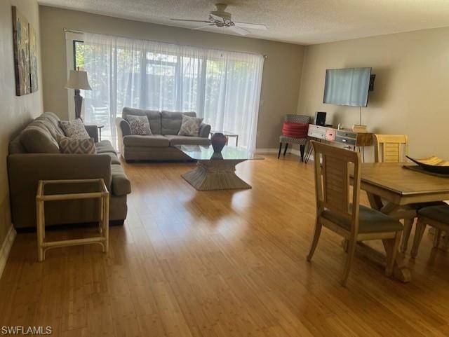 Naples, FL 34108,800 Meadowland DR #25-2