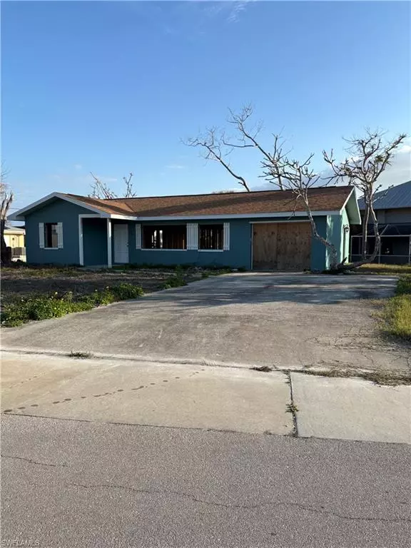 Fort Myers Beach, FL 33931,8000 Lagoon RD