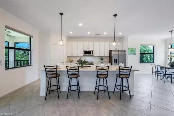 Naples, FL 34120,2375 Montserrat LN #202