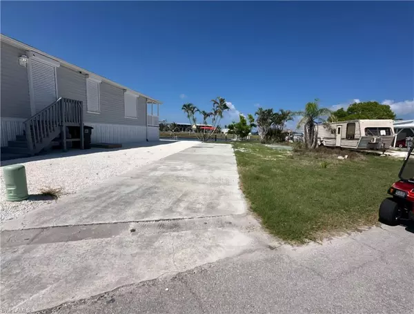 Other, FL 33956,3743 Cherry LN