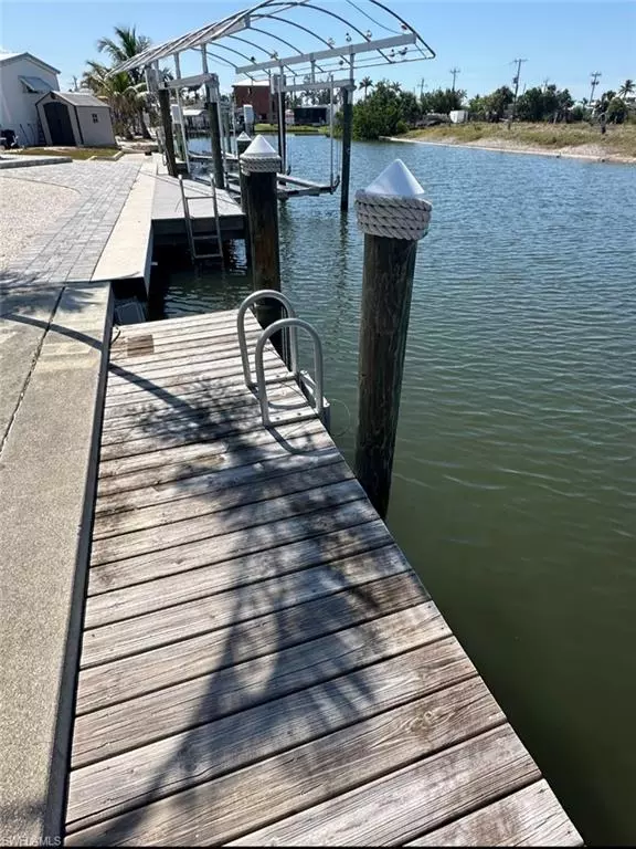 Other, FL 33956,3743 Cherry LN