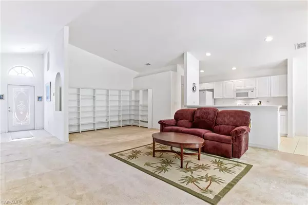 Fort Myers, FL 33919,9584 Dunkirk DR
