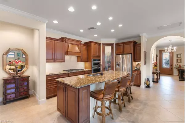 Naples, FL 34114,7211 Live Oak DR