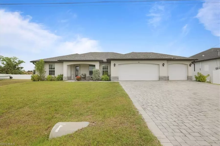 315 SW 31st PL, Cape Coral, FL 33991