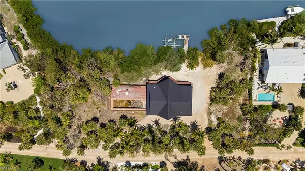 Sanibel, FL 33957,5770 Pine Tree DR