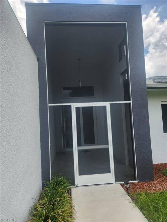Lehigh Acres, FL 33974,521 Frank Jewett AVE S