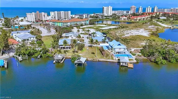 Fort Myers Beach, FL 33931,22491 Buccaneer Lagoon ST