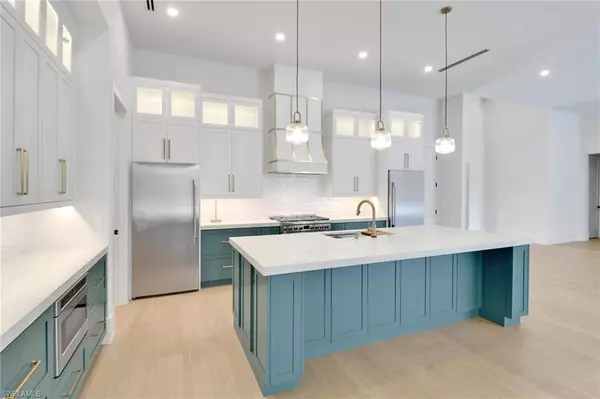 Naples, FL 34117,538 13th ST SW