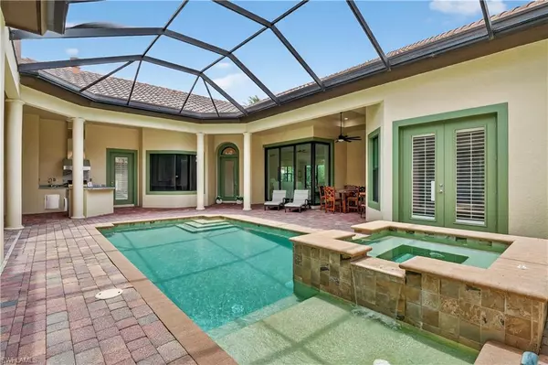 Naples, FL 34113,6528 Costa CIR