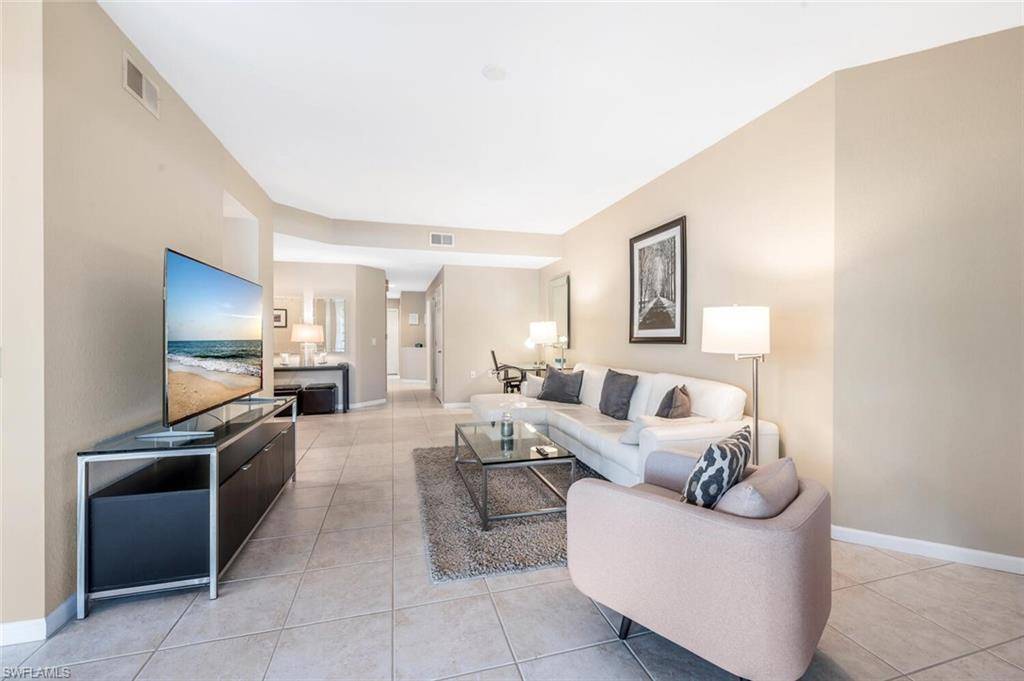Naples, FL 34109,7130 Blue Juniper CT #102