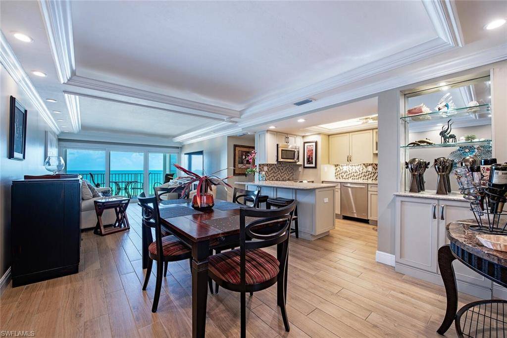 Naples, FL 34103,3443 Gulf Shore Blvd N #409