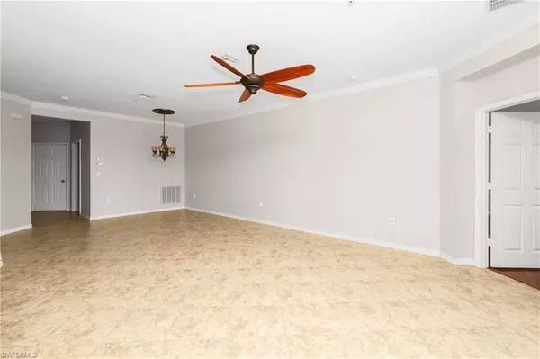 Alva, FL 33920,16590 Goldenrod LN #103