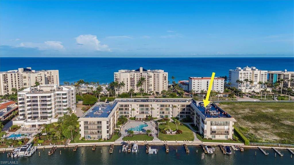 Naples, FL 34103,3200 Gulf Shore BLVD N #403