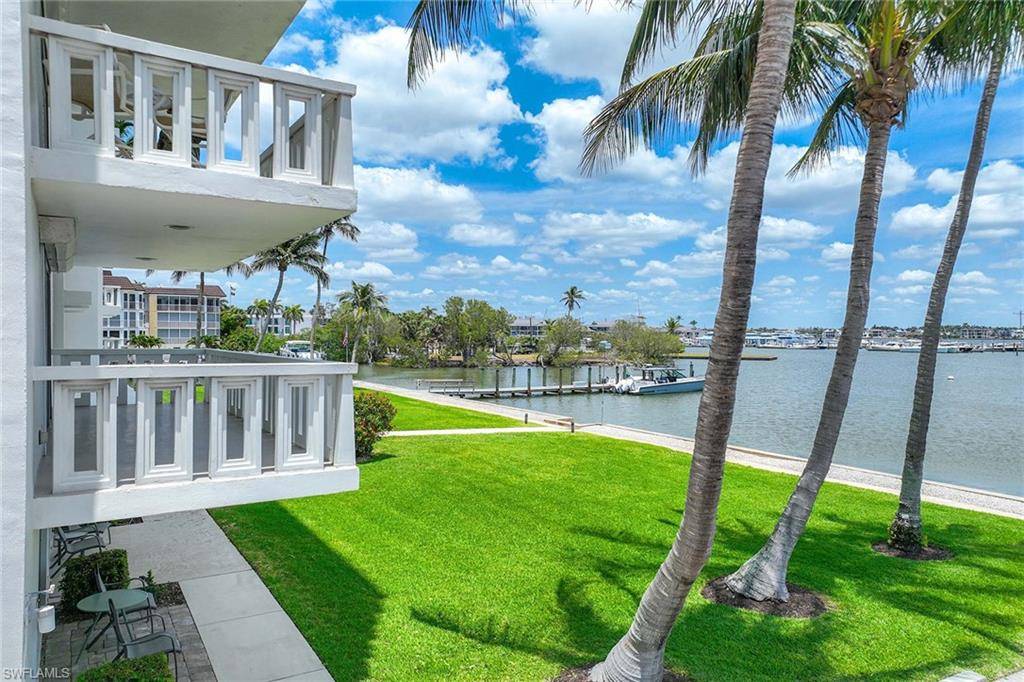 Naples, FL 34102,1325 7th ST S #2B
