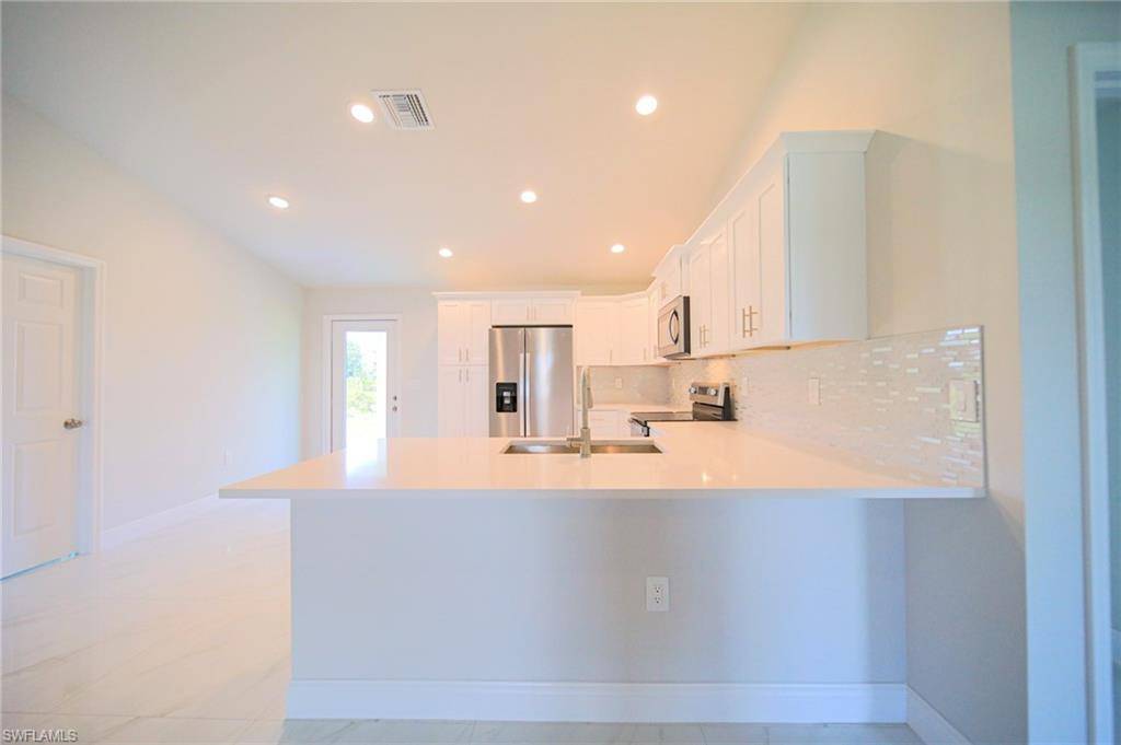 Lehigh Acres, FL 33972,130 Sanborn DR