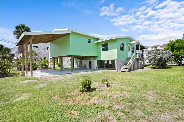 Fort Myers Beach, FL 33931,171 Primo DR