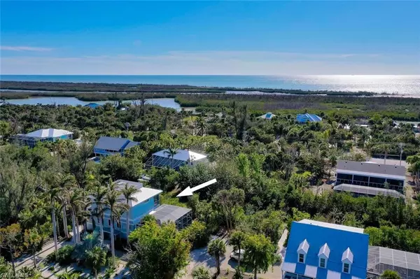Sanibel, FL 33957,5753 Pine Tree DR