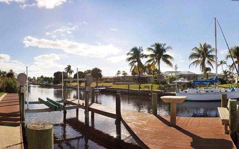 3010 SE 18th PL, Cape Coral, FL 33904