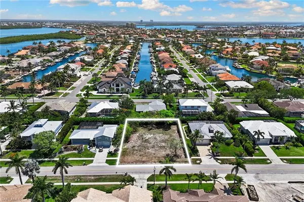 Marco Island, FL 34145,574 Tigertail CT