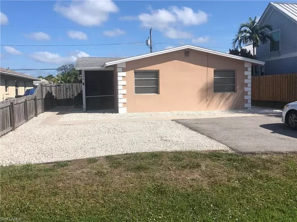 579 91st AVE N #A, Naples, FL 34108