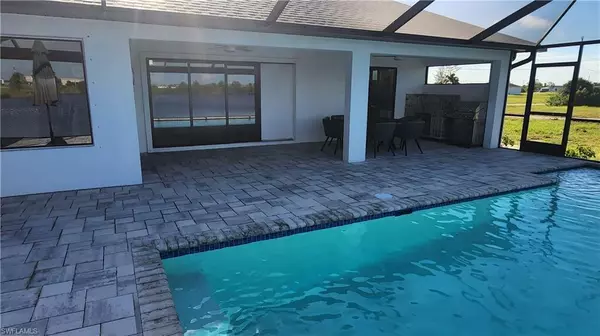 Cape Coral, FL 33993,702 NW 30th PL