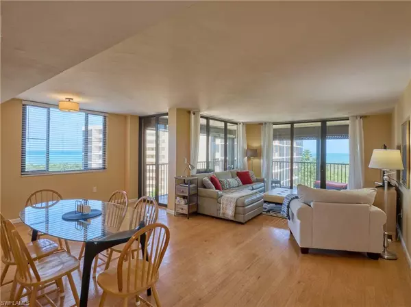 Naples, FL 34108,17 Bluebill AVE #901