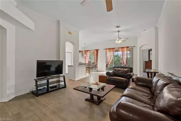 Estero, FL 33928,22977 Lone Oak DR