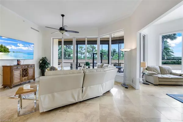 Naples, FL 34114,1050 Borghese LN #106