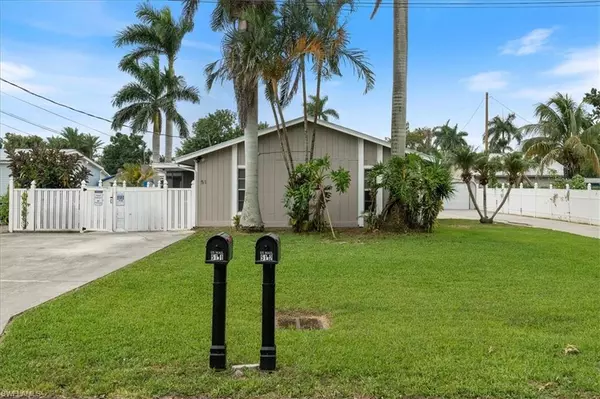 North Fort Myers, FL 33903,51-55 Lake ST