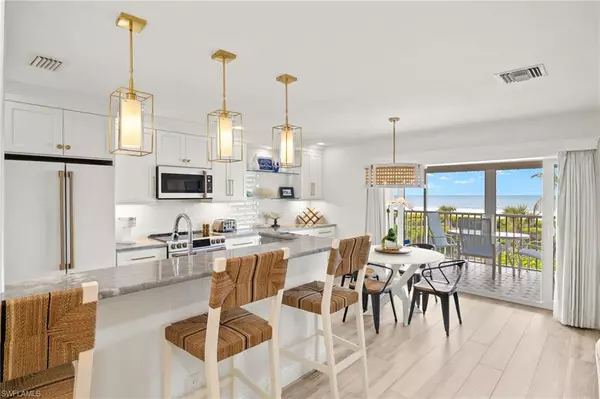 Sanibel, FL 33957,827 E Gulf DR #C6