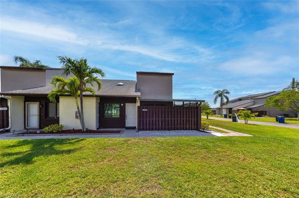 Fort Myers, FL 33919,12964 Meadowood CT
