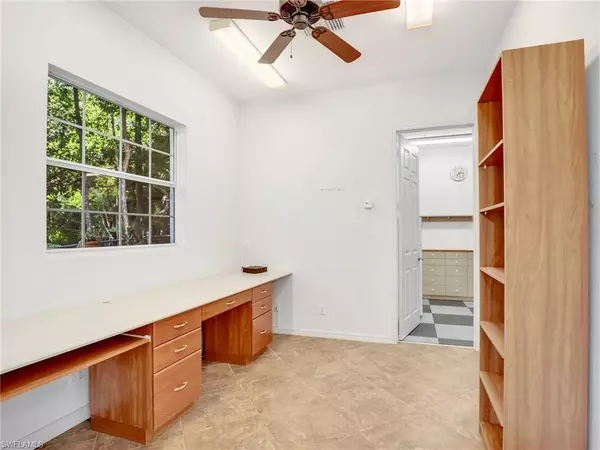 5410 Mahogany Ridge DR, Naples, FL 34119