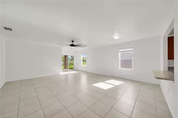 Cape Coral, FL 33909,3477 Acapulco CIR