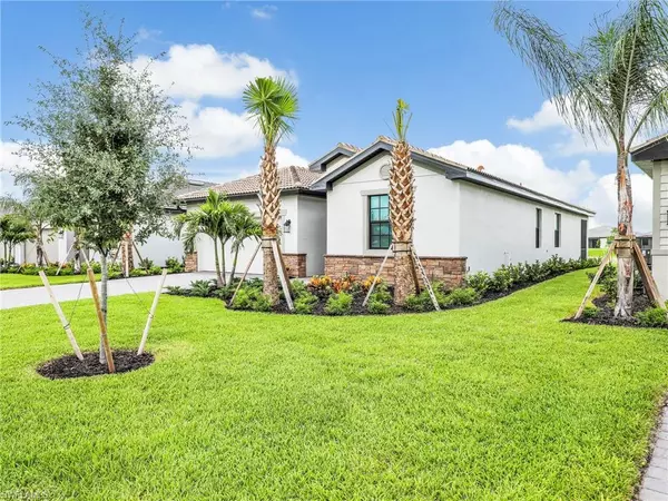Estero, FL 33928,19097 Hinkley DR