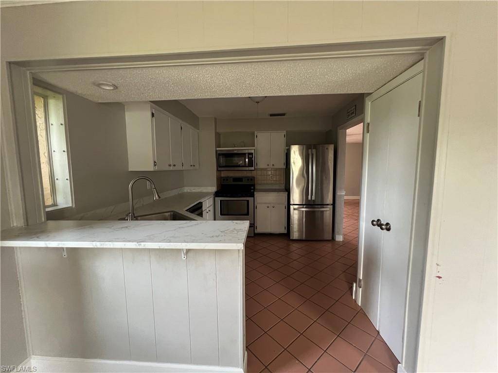Cape Coral, FL 33990,1833 SE 1st TER