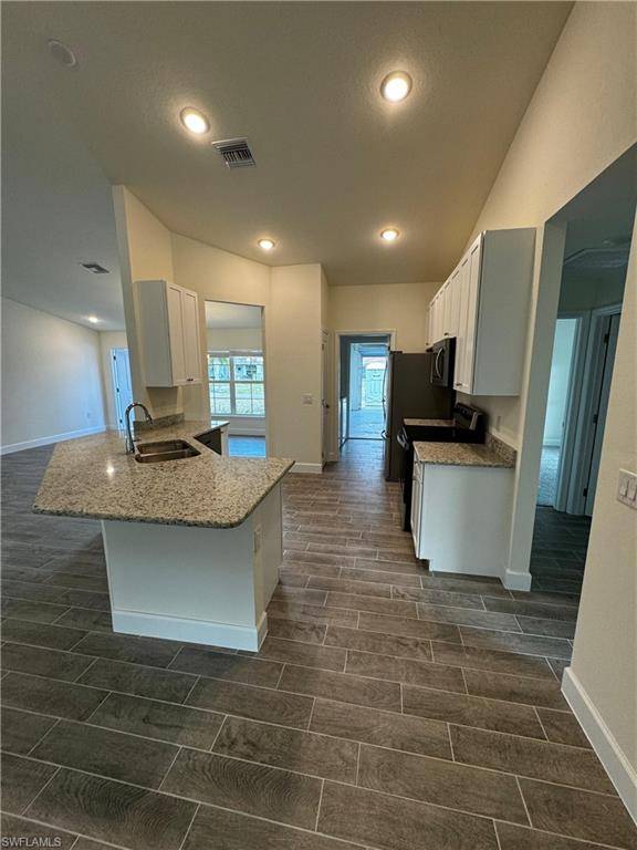 Lehigh Acres, FL 33971,2811 Karen Ave N AVE