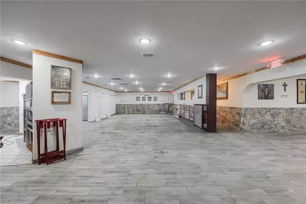 Labelle, FL 33935,93 S Hall ST