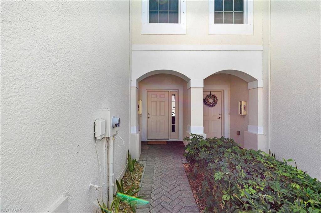 Naples, FL 34105,839 Hampton CIR #149