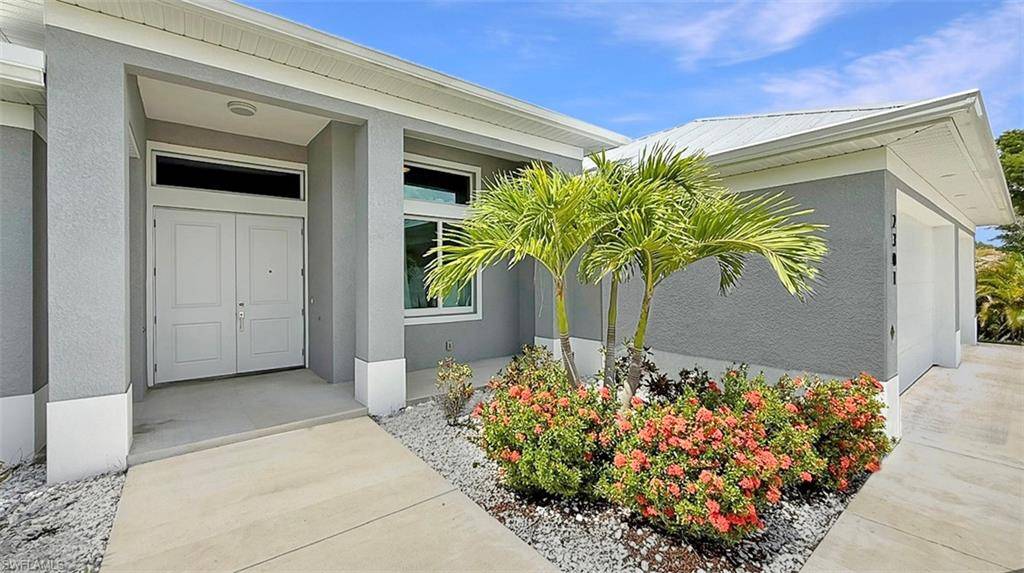 2301 SE 15th ST, Cape Coral, FL 33990