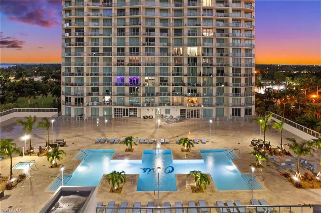 Fort Myers, FL 33916,3000 Oasis Grand BLVD #1702