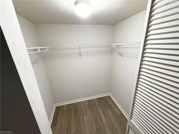 Bonita Springs, FL 34135,28100 Pine Haven WAY #6