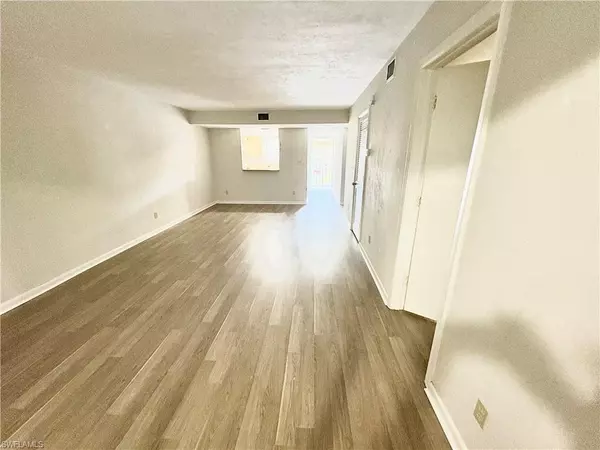 Bonita Springs, FL 34135,28100 Pine Haven WAY #6
