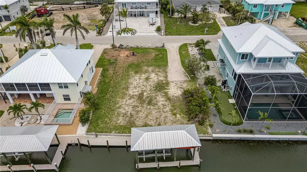 Fort Myers Beach, FL 33931,225 Tropical Shore WAY