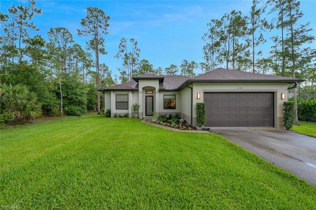 4345 6th AVE NE, Naples, FL 34120