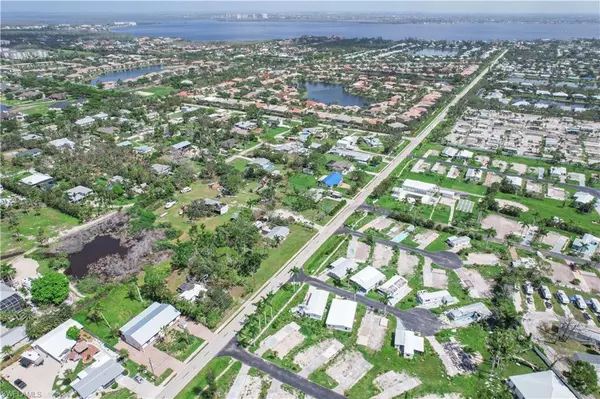 Fort Myers, FL 33908,93 Sycamore LN